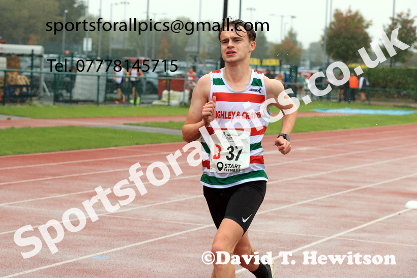 Senior Mens 6 Stage 2025 Northern Athletics Autumn Road Relays, Leigh, Lancashire. Photo: David T. Hewitson/Sports for All Pics